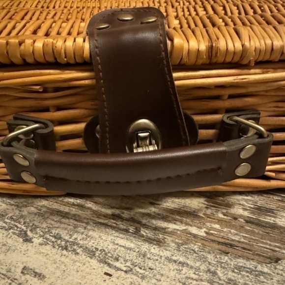 Wicker Storage Basket Decorative - Picture 4 of 8